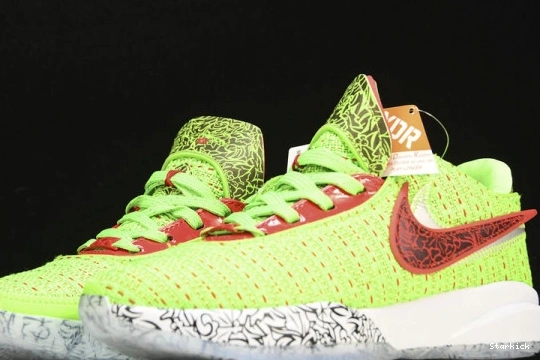 Stocking Stuffer  LeBron 20  FJ4955-300 Nike 0318